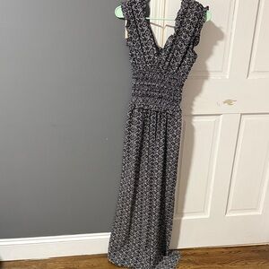 Black & White Printed Romper with Ruffled V-Neck